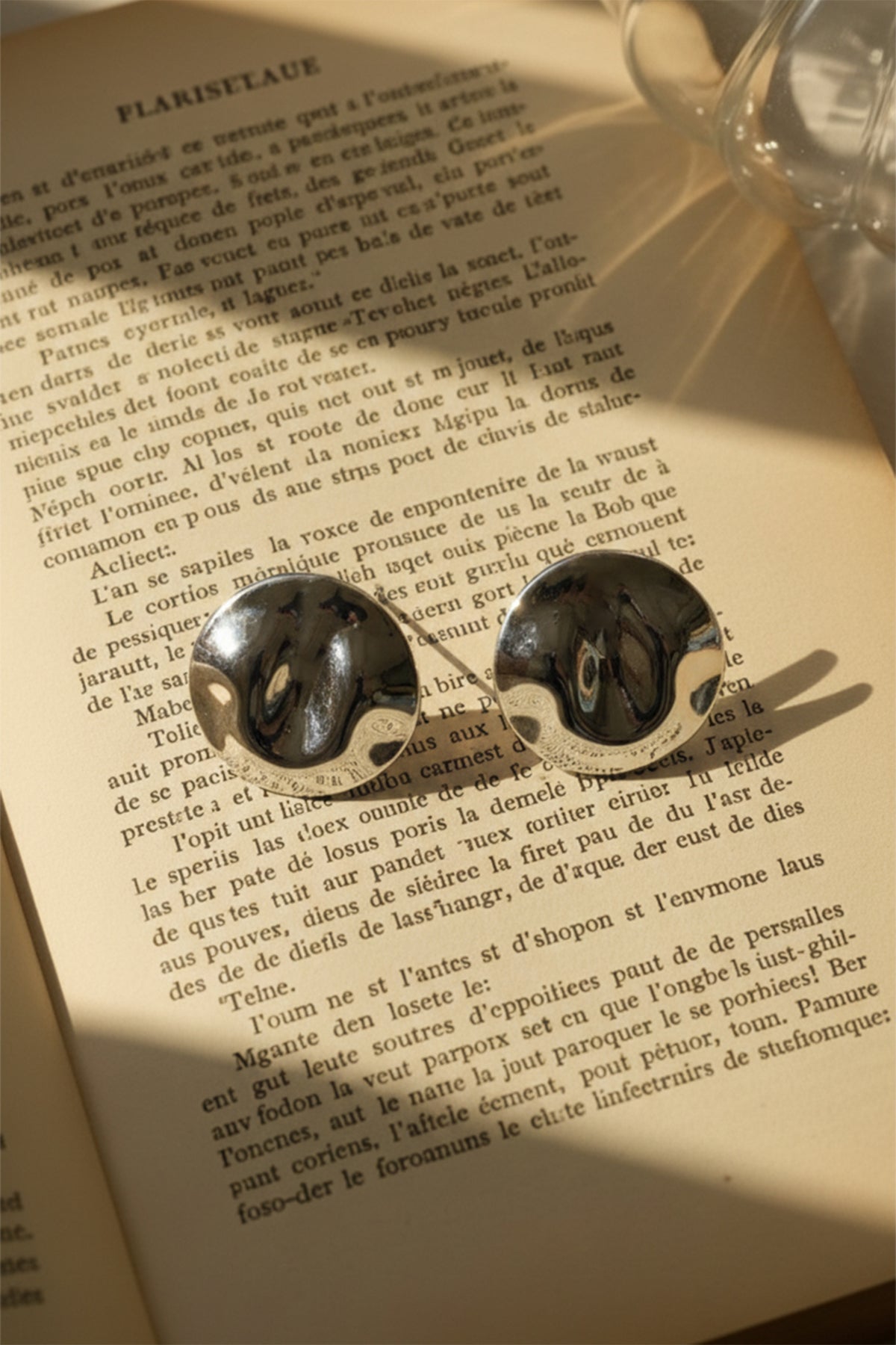 Argent Crest Earring