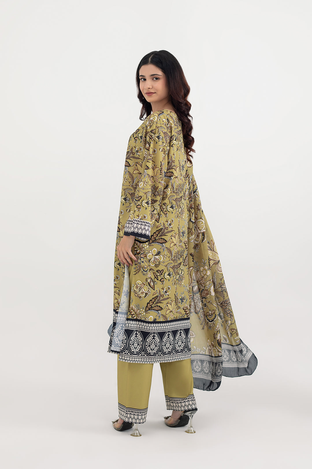 Floral Grace 3-Piece Suit