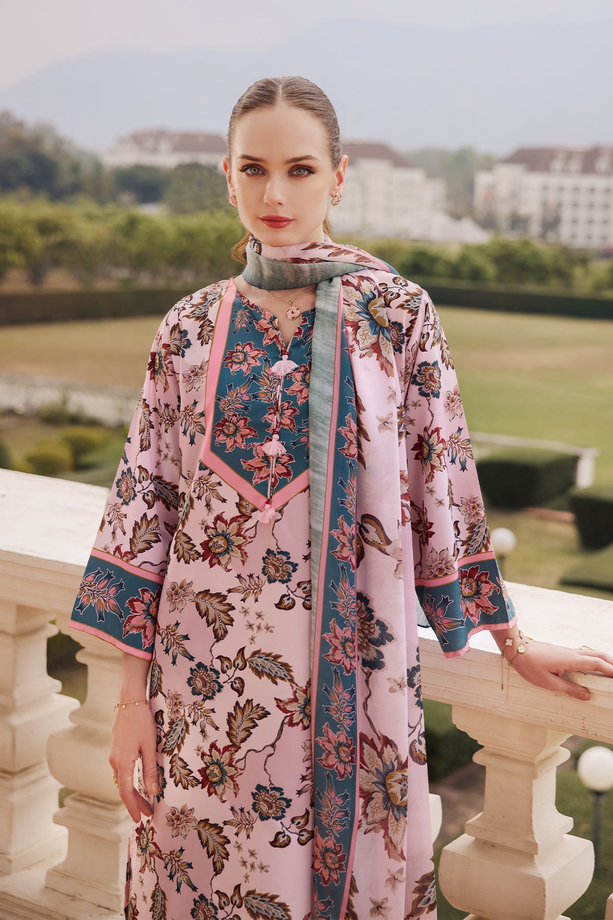 TOILE Three-Piece