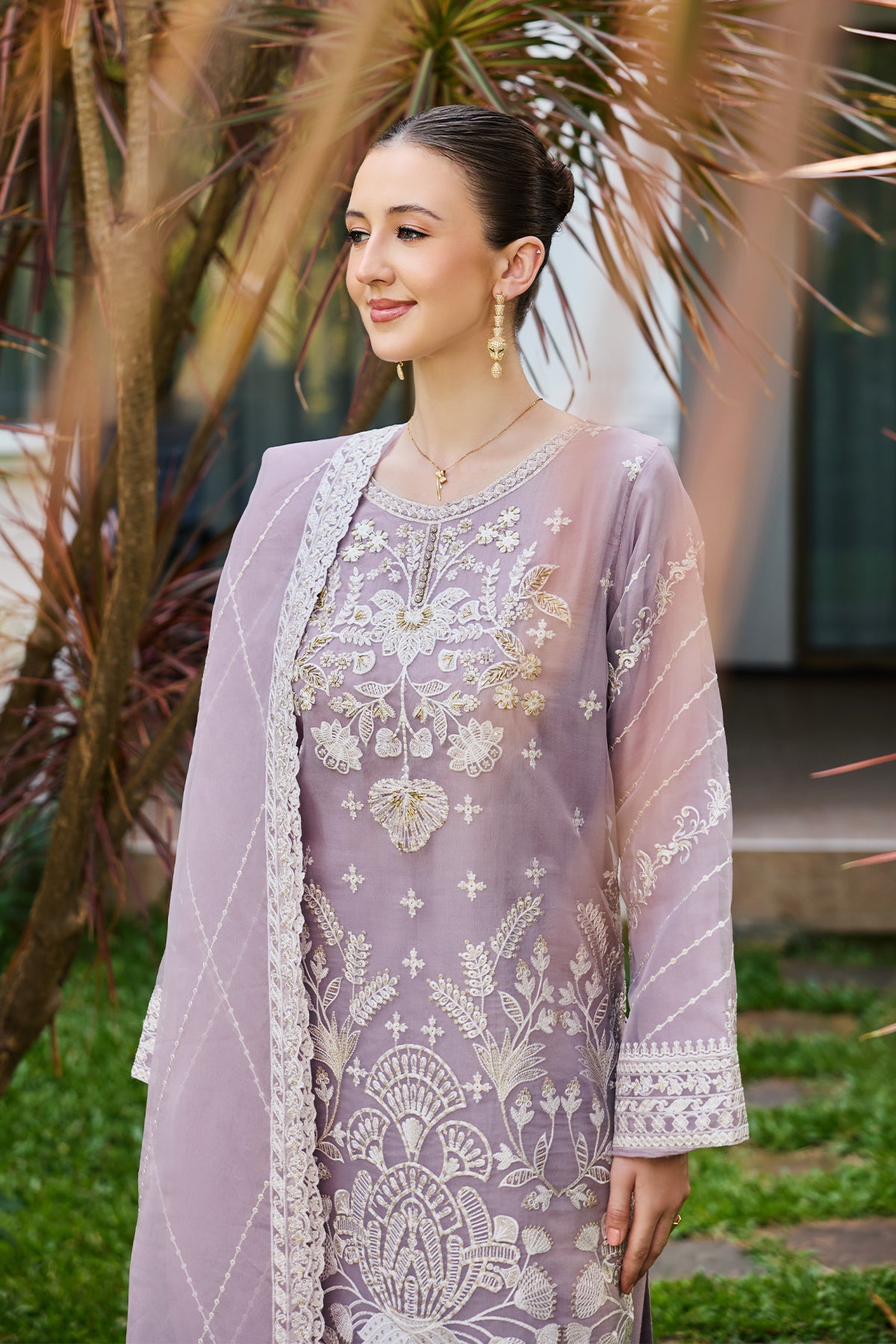 Lavender Radiance 3-Piece Suit