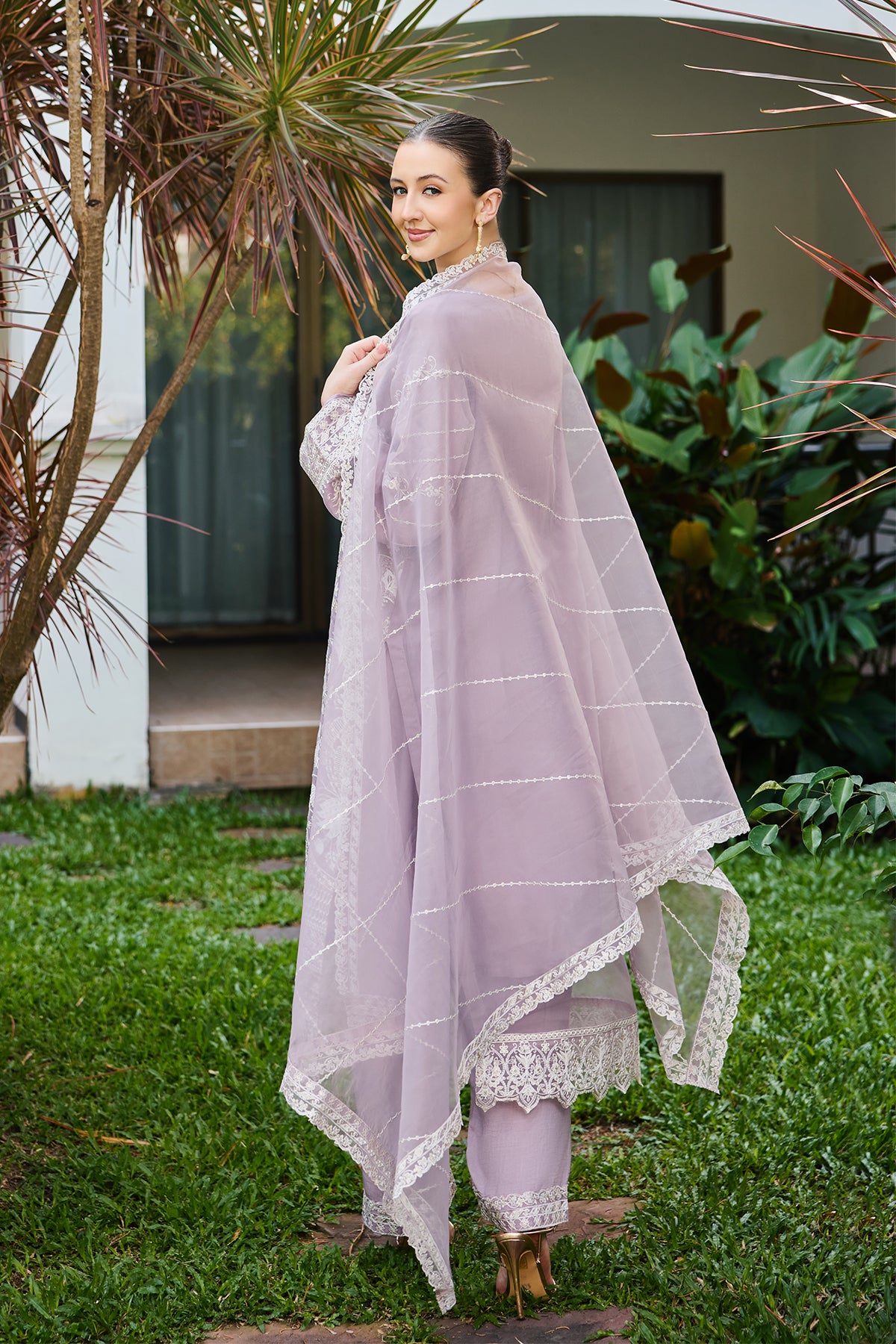 Lavender Radiance 3-Piece Suit