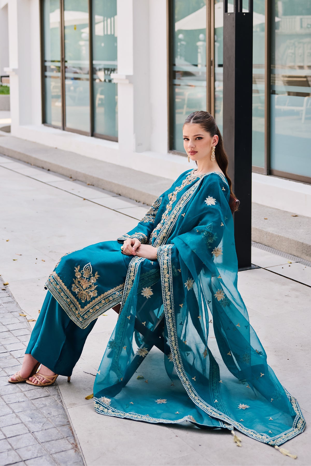 Sapphire Serenity 3-Piece Suit
