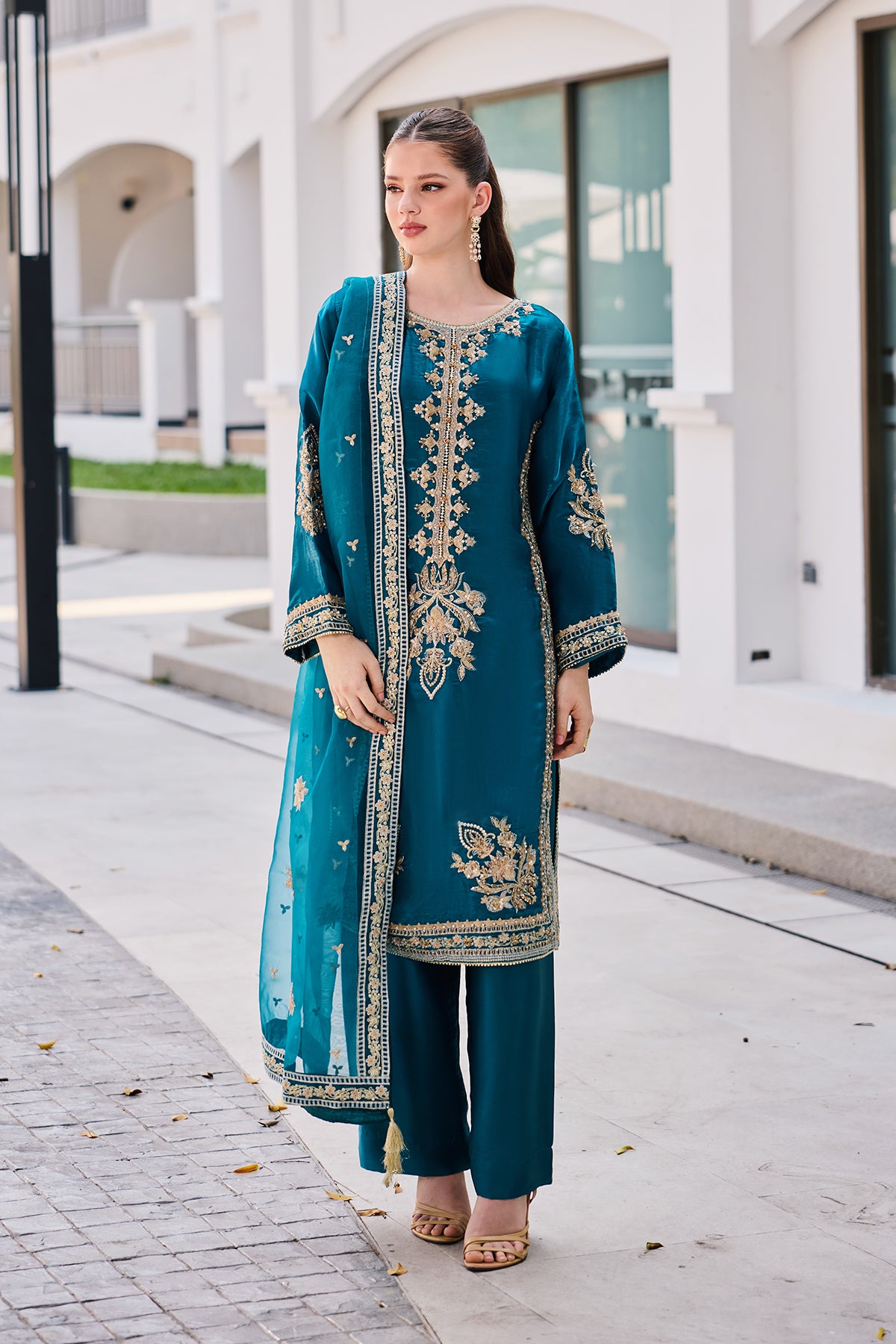 Sapphire Serenity 3-Piece Suit