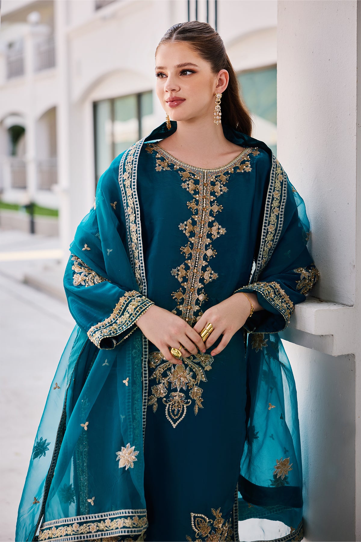 Sapphire Serenity 3-Piece Suit