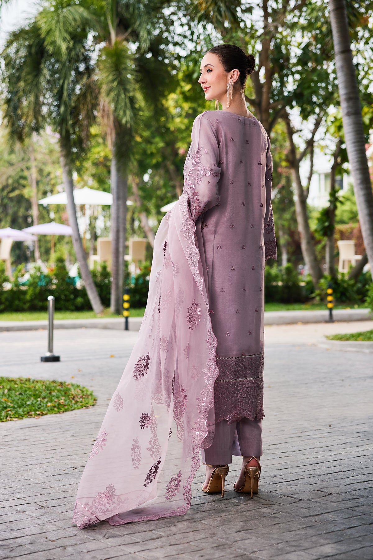 Mauve Majesty 3-Piece Suit